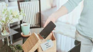 Unplugging for Peace: Mental Health Strategies for the Digital Age - Mainspring Wellness